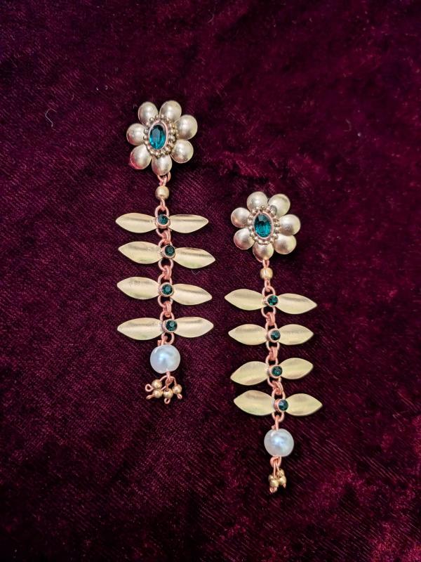 Fullora earrings